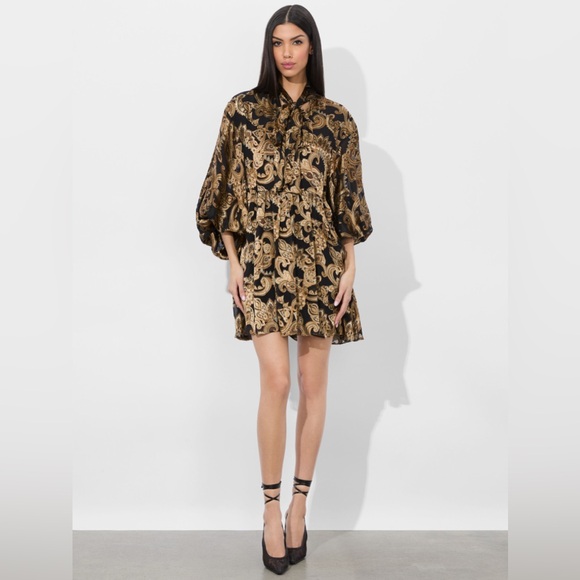 Alice + Olivia Dresses & Skirts - NWT $595 Alice Olivia Opal Paisley Balloon-Sleeve Tunic Minidress